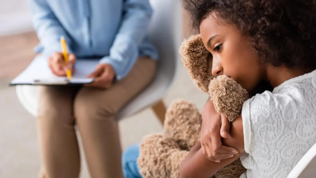 niña con trastorno del espectro autista TEA